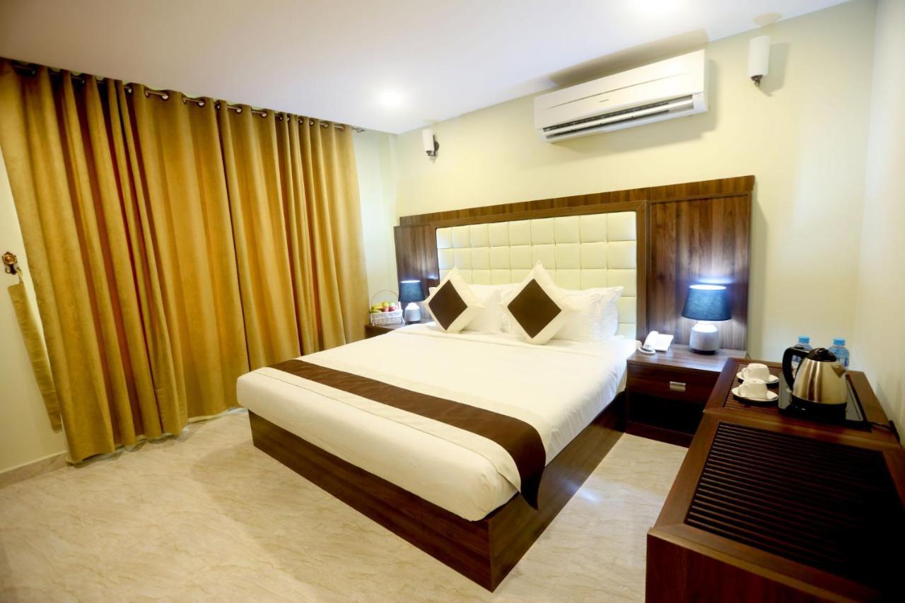Golden Crown Hotel Alseeb Muscat Экстерьер фото